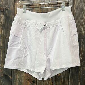 NWT Running Shorts L White Drawstring Reflective Pockets Gym Workout Athletic